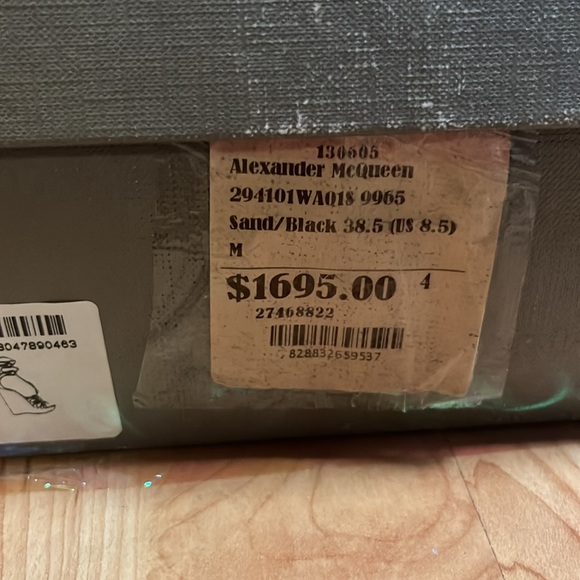 ‼️100% AUTHENTIC‼️Alexander McQueen Lace Up Wedges Black Beige Size 8.5 - Picture 10 of 11